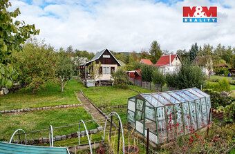 Nabízíme k prodeji útulnou chatu o užitné ploše 20 m2 s poze