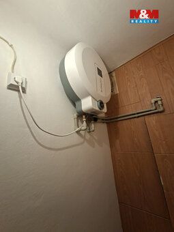 Nabízíme k pronájmu zděný byt 2+1 o velikosti 50 m², situova