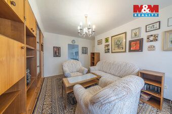 Nabízíme k podnájmu světlý byt o dispozici 2+1 a výměře 44 m