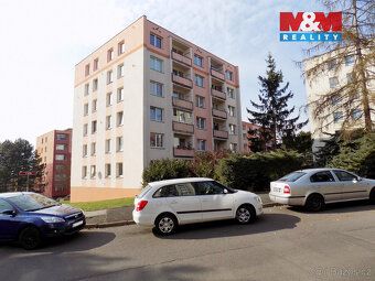 Nabízíme pronájem velmi pěkného bytu 2+1 s lodžií o celkové 