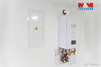 Nabízíme k prodeji prostorný byt 3+kk o podlahové ploše 104 