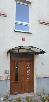 Pronájem bytu 1+1, 40 m², Králův Dvůr – Počaply, parkování v
