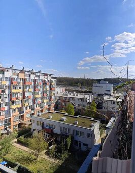 Nabízíme k pronájmu byt 2+kk o celkové ploše 64 m2 s balkóne