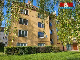 Nabízíme k prodeji bytovou jednotku o dispozici 2+1 a výměře