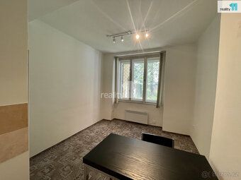 , Prodej ateliéru s parametry bytu dispozice 2+kk o celkové 