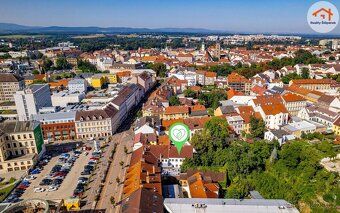Rezidence u Srdíčka se nachází na Lannově třídě, 300 metrů o