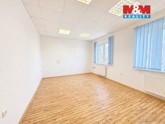 Nabízíme k pronájmu komerční prostory o velikost 196 m² v kl