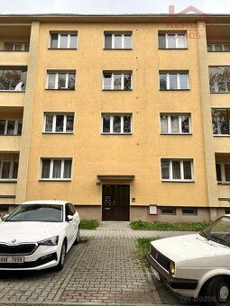 Nabízíme Vám ke koupi byt 2+1 s lodžií v Ostravě na ulici Mi
