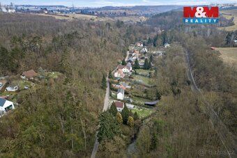 K prodeji pozemek o velikosti 595 m2, který se nachází v hla