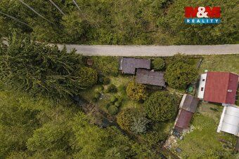 K prodeji pozemek o velikosti 595 m2, který se nachází v hla