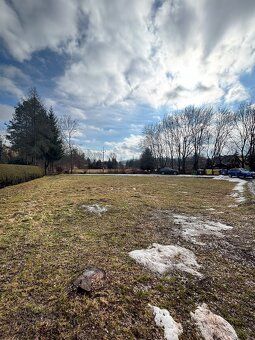 Prodej stavebního pozemku 800 m² – Horní Olešnice
Nabízím k 