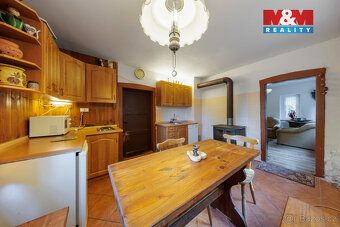 Nabízíme k prodeji chatu o užitné ploše 110 m² v obci Potůčk