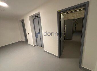 Nabízíme k pronájmu moderní byt 2+kk, o ploše 67m2 + balkon 