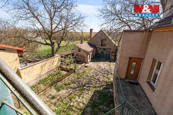 Nabízíme k prodeji jedinečnou nabídku, rozlehlý rodinný dům 