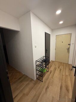 Nabízíme k prodeji byt 2+kk v osobním vlastnictví, nacházejí