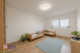 V klidné a velmi příjemné části obce Přáslavice, nabízím k p