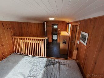 Nabídnu vám rodinný dům včetně tiny house téměř na samotě v 