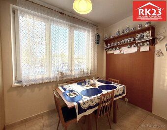 Ev.č. 02095 Nabízíme k prodeji slunný byt 2+1 v Mariánských 