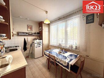 Ev.č. 02095 Nabízíme k prodeji slunný byt 2+1 v Mariánských 