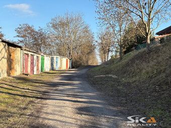 Nabízíme k prodeji řadovou garáž v lokalitě „Pod Pivovarem“,