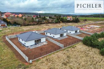 Nabízíme k prodeji novostavbu o dispozici 4+kk v obci Tlučná