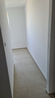 Pro prvního nájemce je připraven nadstandardní, částečně vyb