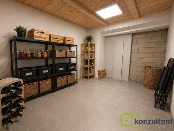 Ev.č. 01100 VÁŠ KONZULTANT REALITY nabízí k pronájmu moderní