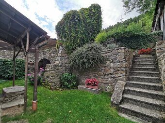 Celková výměra: 831 m2, z toho dům 53 m2. Lokalita: Františk