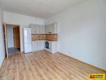 Ev.č. 5272Z047-25 V zastoupení majitele nabízíme pronájem by