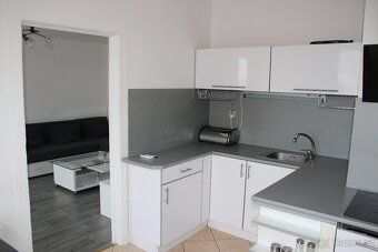 Nabízíme k pronájmu byt 2+1 po rekonstrukci v osobním vlastn
