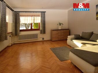 Nabízíme k prodeji prostorný rodinný dům v malebné části obc
