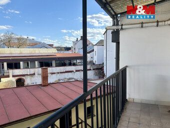 Pronájem bytu o dispozici 2+kk s balkonem v Pardubicích - ce