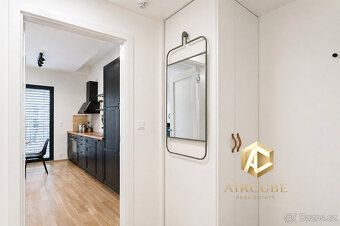 Moderní 1+kk o velikosti 34 m² s balkonem i terasou umístěno