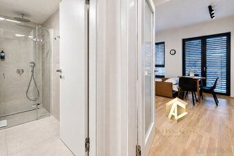 Moderní 1+kk o velikosti 34 m² s balkonem i terasou umístěno