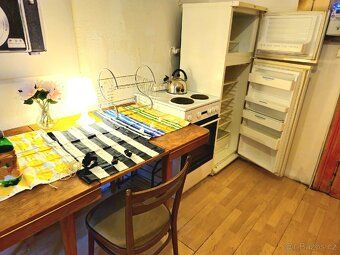 Ihned pronajmu 3+1 .90m2 Celkem 3 samostatné,neprůchozí poko