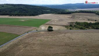 , prodej pozemku o celkové rozloze 3943 m² v obci Sýkořice n
