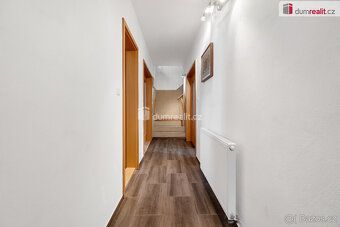 , RD 6+1 se zahradou, bazénem a FVE
Hledáte prostorný rodinn