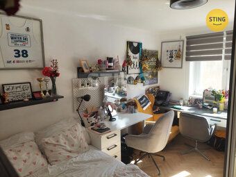Nabízíme Vám k pronájmu byt o dispozici 2+1 s parkovacím stá