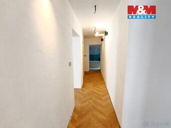 Dovoluji si Vám nabídnout útulný a prostorný dům 4+1 v obci 