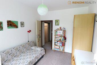 Ev.č. 01037 Nabízíme k prodeji světlý byt o dispozici 3+1 se