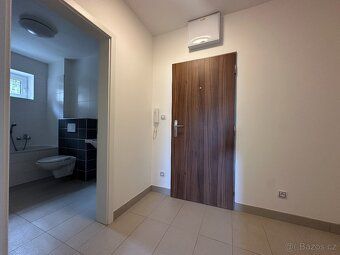 Nabízíme k prodeji apartmán č. 4 o dispozici 2+kk a výměře 3