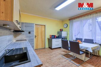 Nabízíme k prodeji samostatně stojící rodinný dům v obci Sta