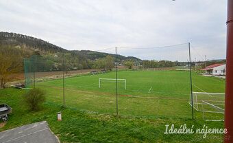 K dlouhodobému podnájmu nabízíme příjemný byt o dispozici 2+