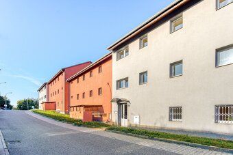 Nabízíme na podnájem pěkný byt 1+kk, 30 m² ve 2.NP v cihlové