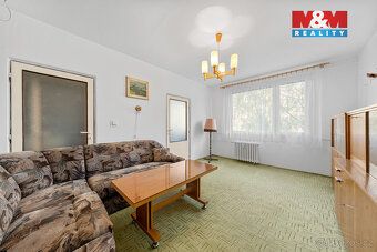 Nabízíme k prodeji byt o dispozici 2+1 a celkové ploše i s p