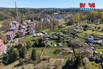 Nabízíme k prodeji zahradu o výměře 869 m² v klidné části ob