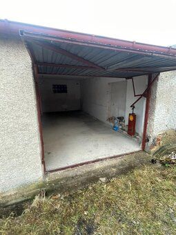 Pronajmu garáž v Přibrami , Na Lilce. Garáž má výměru 25 m2,