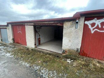 Pronajmu garáž v Přibrami , Na Lilce. Garáž má výměru 25 m2,