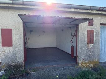 K pronájmu samostatná garáž o výměře 22 m² v ulici U Stadion