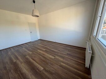 Nabízím k dlouhodobému pronájmu světlý byt 2+1 (62 m2) ve 4.